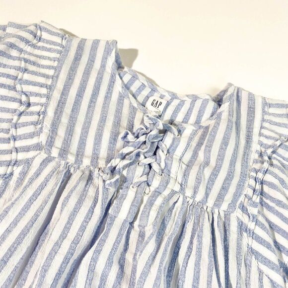 Gap blue pinstripe flutter sleeve tie front blouse - Picture 2 of 8